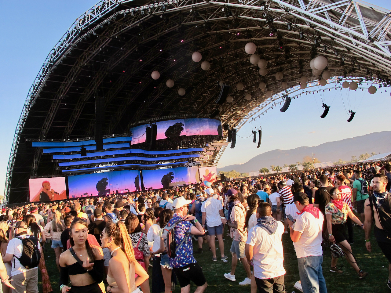 Coachella 2019 Top 10 Things We Witnessed During Weekend 1 Buzzbandsla