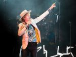 Beck at Day 3 of Ohana Fest at Doheny State Beach, Sept. 30, 2018. Photo by Samantha Saturday