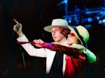 Beck at FivePoint Amphitheatre, July 17, 2019. Photo by Annie Lesser