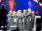 The USC Thornton Choir with the Rolling Stones at Desert Trip at the Empire Polo Club in Indio, Oct. 7, 2016. Photo by Bronson