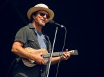 Eddie Vedder at Ohana Fest at Doheny State Beach, Sept. 28, 2018. Photo by Samantha Saturday