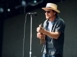 Eddie Vedder at Ohana Fest at Doheny State Beach, Sept. 28, 2018. Photo by Samantha Saturday