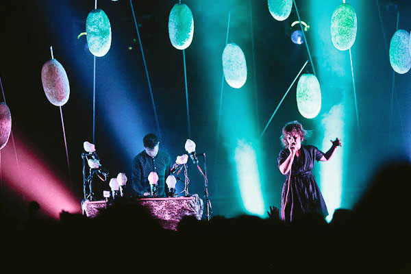 PURITY RING SHARES NEW SINGLE “NEVEREND” — f28 MUSIC MEDIA LIVE