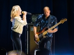 Metric at the Forum, Aug. 30, 2018. Photo by Annie Lesser